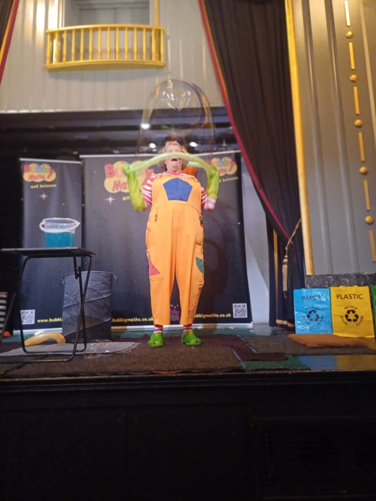 2411 set theatre kilkenny bubblz in bubble