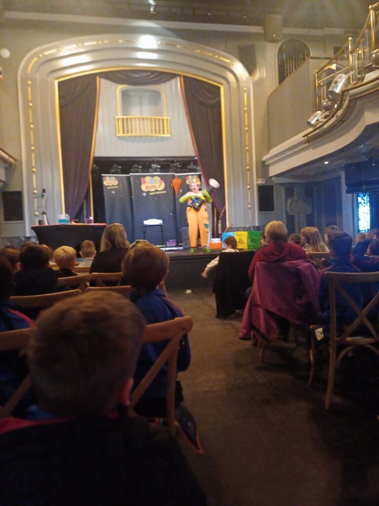 2411 set theatre kilkenny foam blaster